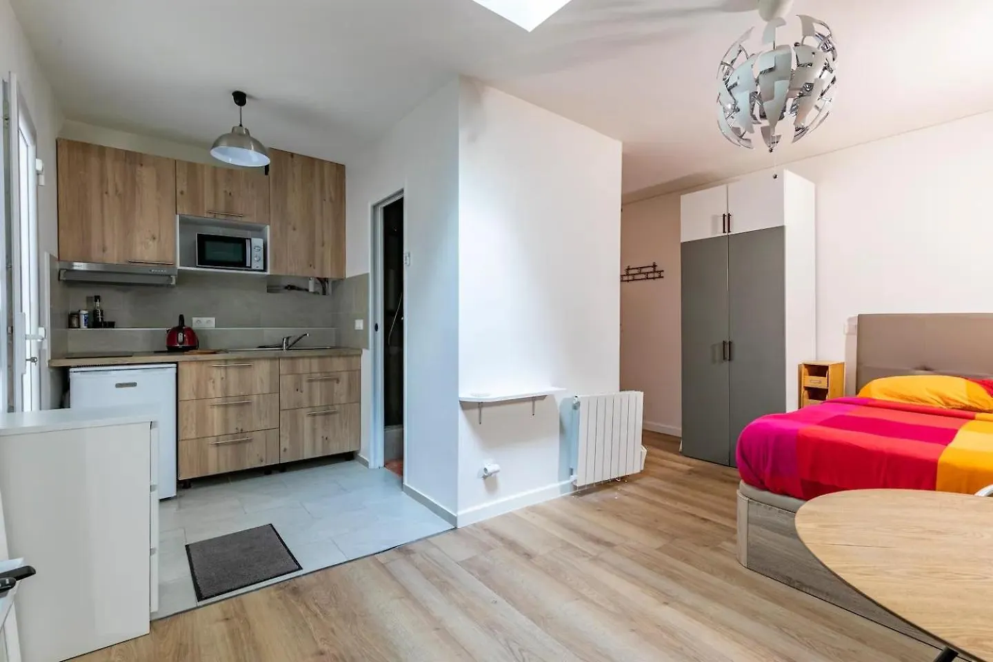Apartment Gare Du Nord Confortable Pied A Terre Avec Patio Paris