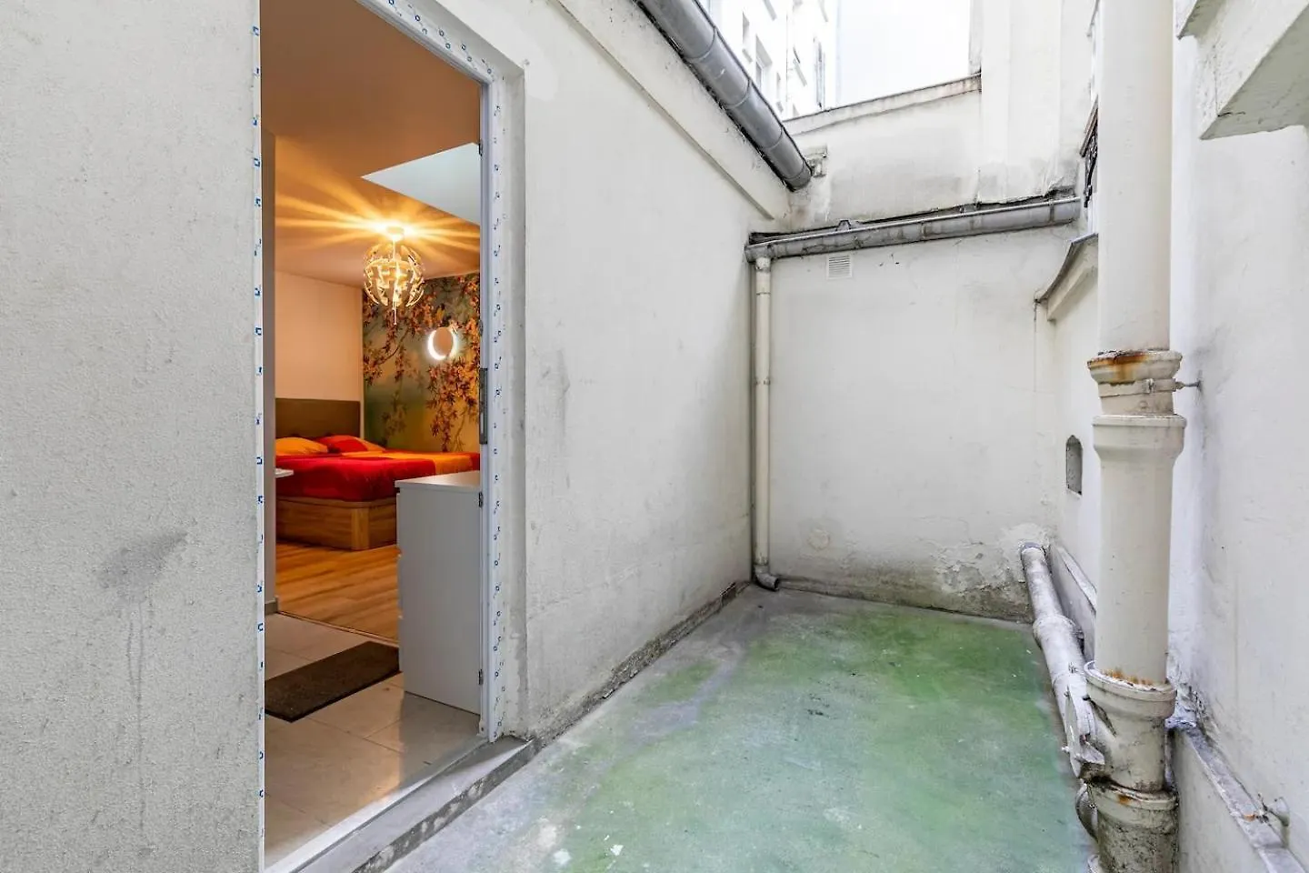 Gare Du Nord Confortable Pied A Terre Avec Patio Paris 0*,